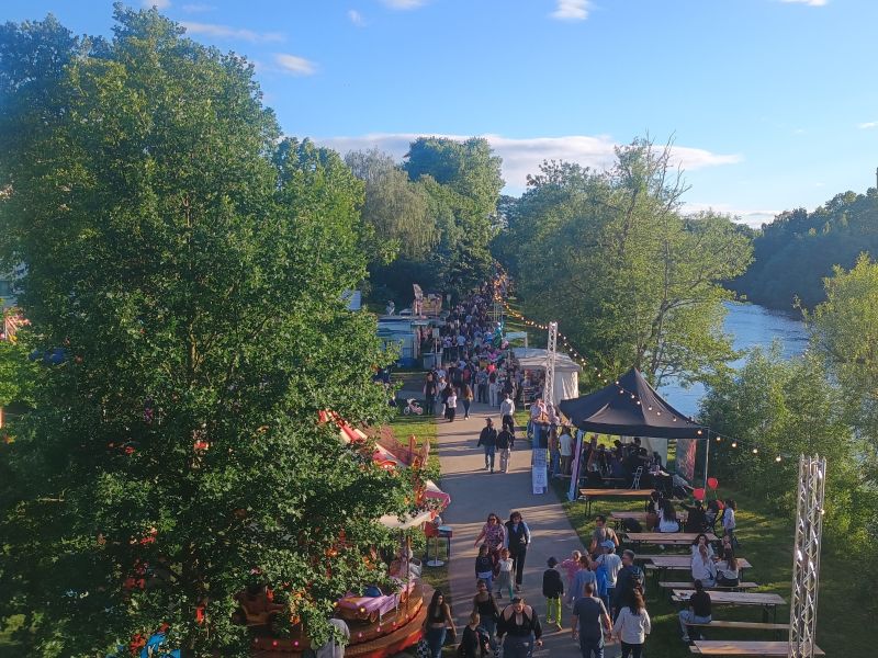 Datei:LahnuferFest2026Weg.jpg